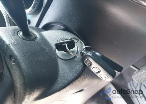 2003 Toyota Matrix Xr z USA, uszkodzony, nr VIN 2T1LR38E03C066952